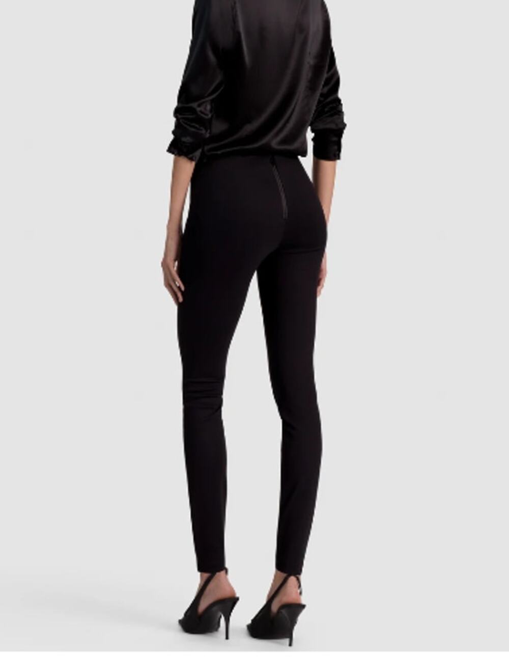 Alice + Olivia Black Stretch Faux Suede Leggings Back Zipper Skinny 6